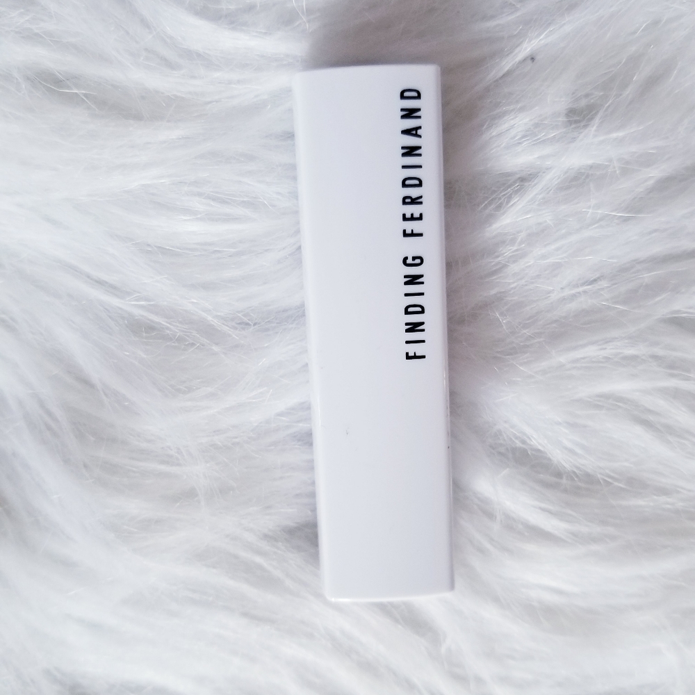 Finding Ferdinand lipstick nob hill red new